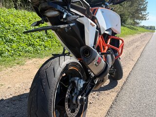 2013 KTM 690 Duke R, оранжевый, 420000 рублей, вид 4