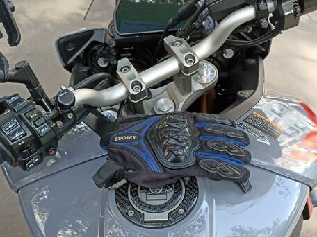 2019 Yamaha MT-09 Tracer (FJ-09), серый, 1230000 рублей, вид 4