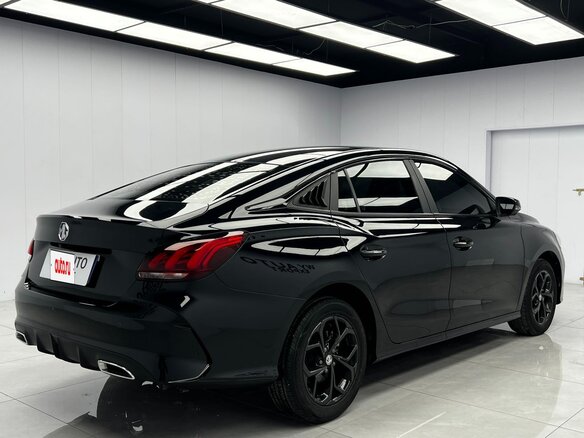 2022 MG 5 II, чёрный, 1100000 рублей - вид 2