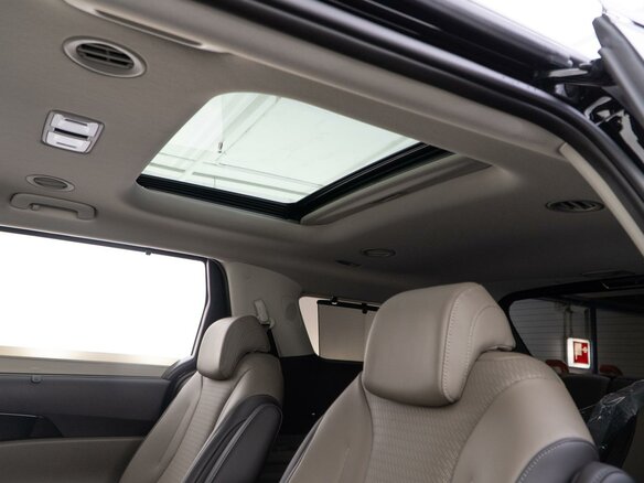 2025 Kia Carnival IV Рестайлинг, чёрный, 6949632 рублей - вид 17