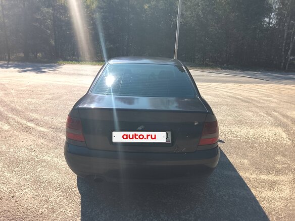 1999 Audi A4 I (B5) Рестайлинг, синий, 500000 рублей - вид 9