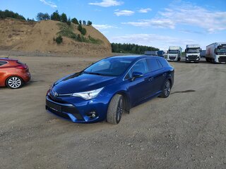 2017 Toyota Avensis III Рестайлинг 2, синий, 1650000 рублей, вид 2