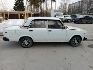 1997 Lada (ВАЗ) 2105, белый, 100000 рублей, вид 4