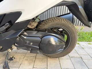 2018 Suzuki Burgman (SkyWave) 400, белый, 400000 рублей, вид 5
