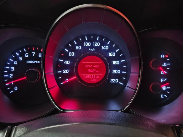 2015 Kia Rio III Рестайлинг, серебристый, 990000 рублей - вид 10