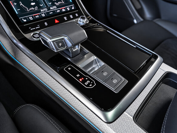 2026 Audi Q8 50 TDI I (4M) Рестайлинг, серый, 14290000 рублей - вид 12