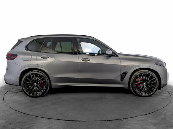 2025 BMW X5 40d IV (G05/G18) Рестайлинг, чёрный, 13695000 рублей - вид 3