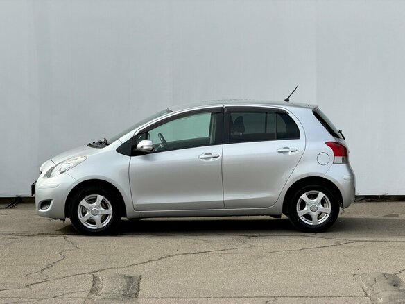 2009 Toyota Vitz II (XP90), серый - вид 6