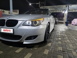 2009 BMW 5 серии 535i V (E60/E61) Рестайлинг, серебристый, 1500000 рублей, вид 4