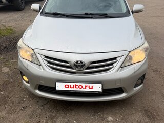 2011 Toyota Corolla X (E140, E150) Рестайлинг, серебристый, 815000 рублей, вид 2