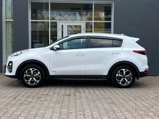 2019 Kia Sportage IV Рестайлинг, белый, 2039000 рублей, вид 5