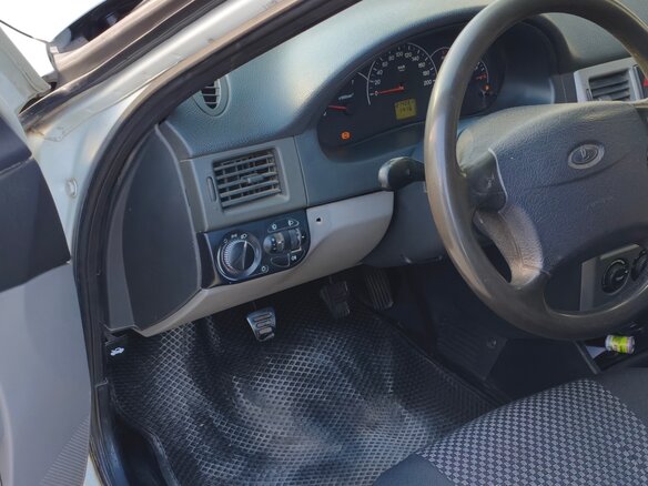 2011 Lada (ВАЗ) Priora I, белый, 375000 рублей - вид 7