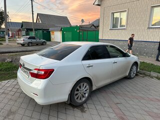2012 Toyota Camry VII (XV50), белый, 1780000 рублей, вид 3