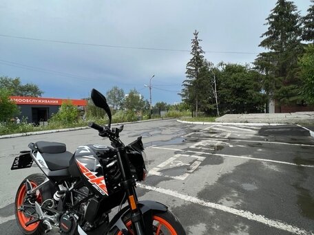 2021 KTM 200 Duke, оранжевый, 435000 рублей, вид 4