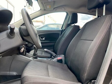2014 Renault Megane III Рестайлинг, чёрный, 699000 рублей, вид 5