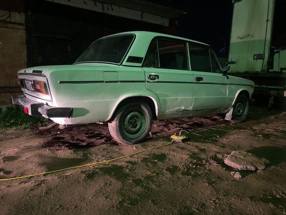 1996 Lada (ВАЗ) 2106, белый, 80000 рублей - вид 4