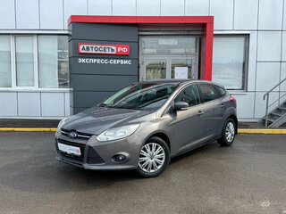 2014 Ford Focus III, коричневый, 620786 рублей, вид 3
