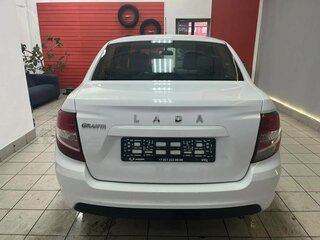 2023 Lada (ВАЗ) Granta I Рестайлинг, белый, 635000 рублей, вид 3