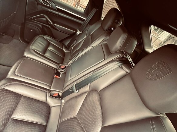 2017 Porsche Cayenne Diesel II Рестайлинг (958), чёрный, 4500000 рублей - вид 12