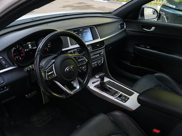 2018 Kia Optima IV Рестайлинг, белый, 1770000 рублей - вид 11