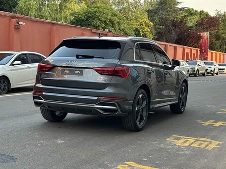 2023 Audi Q3 35 TFSI II (F3), серый, 2790000 рублей, вид 3