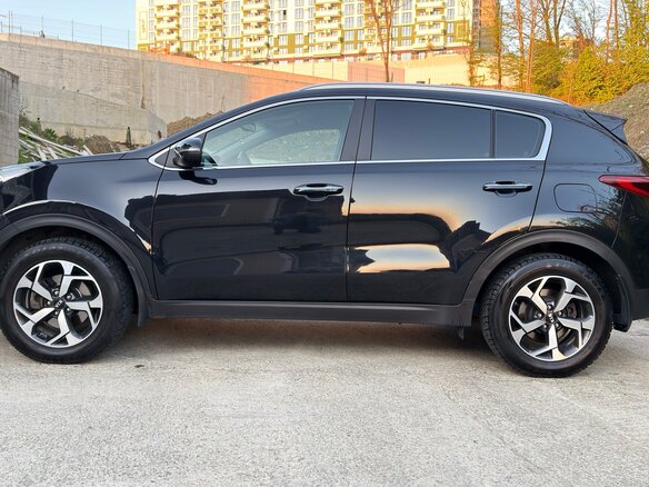 2021 Kia Sportage IV Рестайлинг, чёрный - вид 6