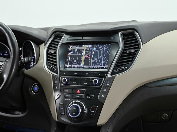 2017 Hyundai Santa Fe III Рестайлинг, белый - вид 11