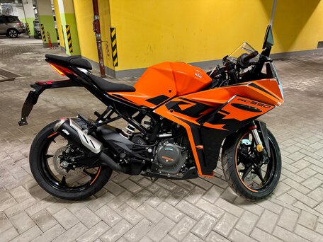 2023 KTM RC 390, оранжевый, 540000 рублей, вид 4