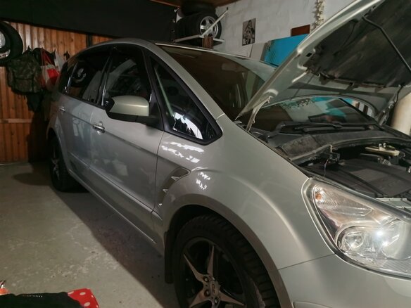 2008 Ford S-MAX I, серебристый, 779000 рублей
