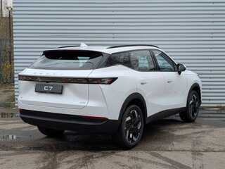 2026 Omoda C7, белый, 3499000 рублей, вид 2