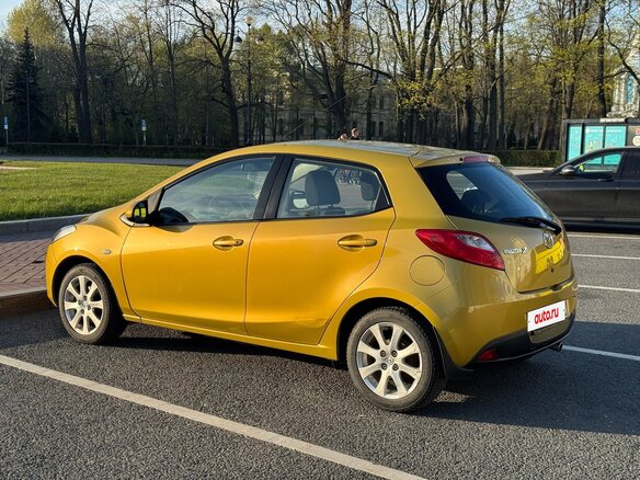 2008 Mazda 2 II (DE), жёлтый, 650000 рублей - вид 4