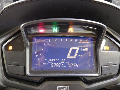 2015 Honda VFR 800X (Crossrunner), белый, 655000 рублей, вид 3