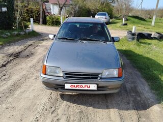 1990 Opel Kadett E Рестайлинг, серый, 130000 рублей, вид 1