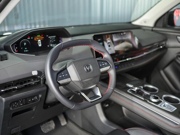 2024 Changan UNI-S I, чёрный, 2000000 рублей - вид 4