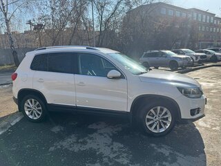 2012 Volkswagen Tiguan I Рестайлинг, белый, 1600000 рублей, вид 4