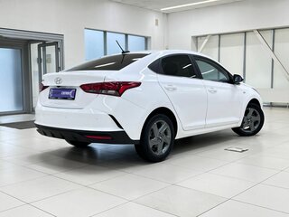 2021 Hyundai Solaris II Рестайлинг, белый, 1745000 рублей, вид 5