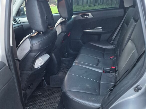 2011 Subaru Forester III Рестайлинг, серебристый, 1450000 рублей - вид 6