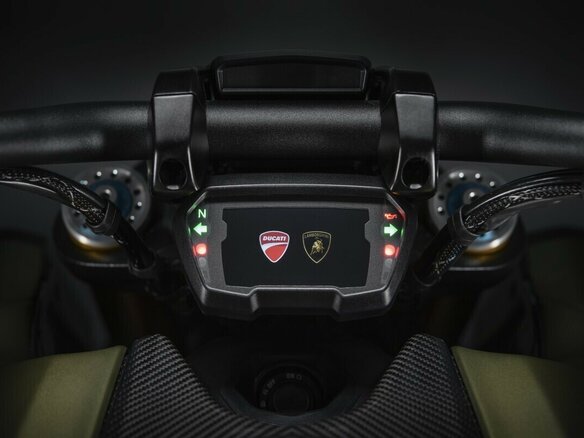 2021 Ducati Diavel 1260 S, зелёный, 12750000 рублей - вид 5