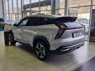 2025 Geely Atlas II, серебристый, 3970990 рублей, вид 3