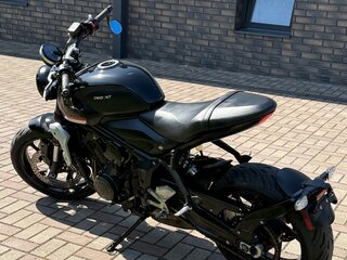 2022 Triumph Trident 660, чёрный, 790000 рублей, вид 5
