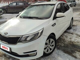 2015 Kia Rio III Рестайлинг, белый, 850000 рублей, вид 2