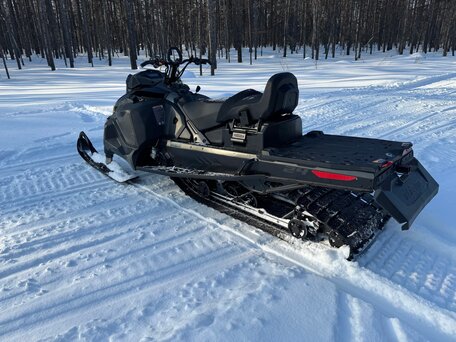 2025 BRP Ski-Doo Skandic LE 900 ACE, чёрный, 2700000 рублей, вид 2