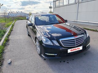2013 Mercedes-Benz E-Класс 200 7G-Tronic IV (W212, S212, C207), чёрный, 2100000 рублей, вид 3