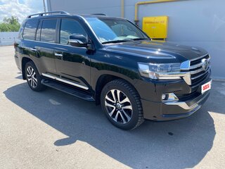 2018 Toyota Land Cruiser 200 Series Рестайлинг 2, чёрный, 11200000 рублей, вид 4