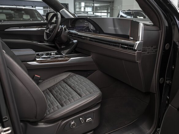 2025 Cadillac Escalade ESV V Рестайлинг, чёрный - вид 23