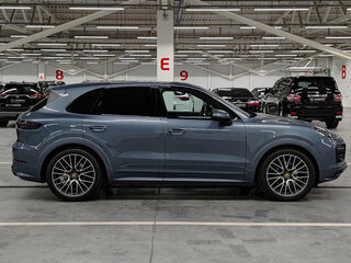 2019 Porsche Cayenne III, голубой, 6600000 рублей, вид 4