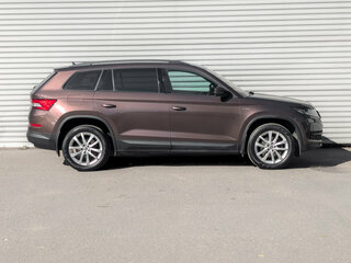 2018 Skoda Kodiaq I, коричневый, 2395000 рублей, вид 4