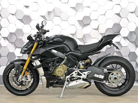 2022 Ducati Streetfighter V4, чёрный, 1929000 рублей, вид 4