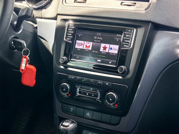 2017 Skoda Yeti I Рестайлинг, серый - вид 12
