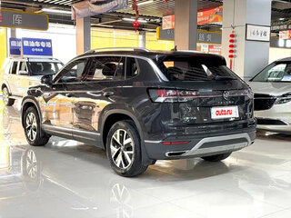 2023 Volkswagen Tayron I Рестайлинг, чёрный, 1930069 рублей, вид 5